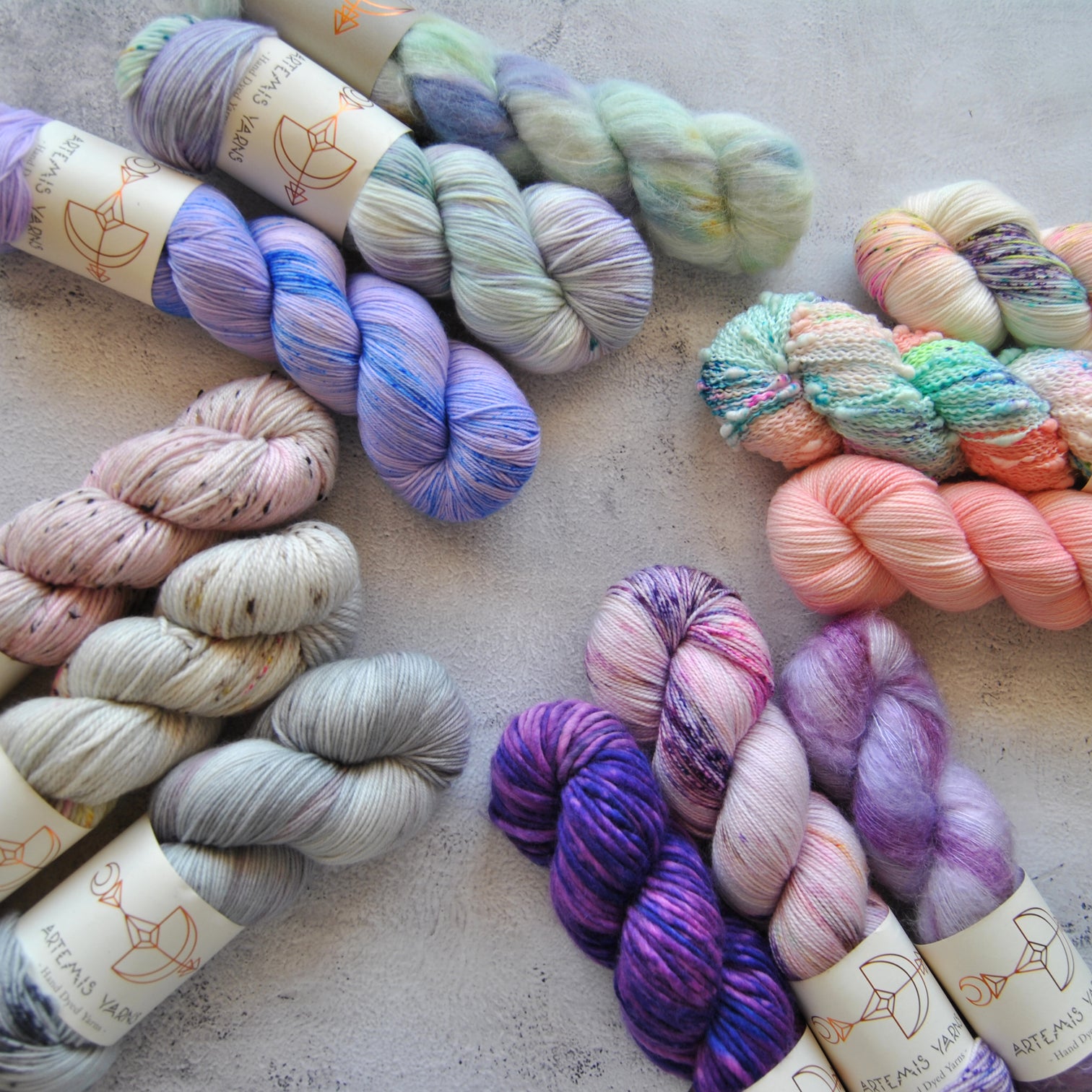 Artemis Yarns - Hand dyed yarns and Fibers