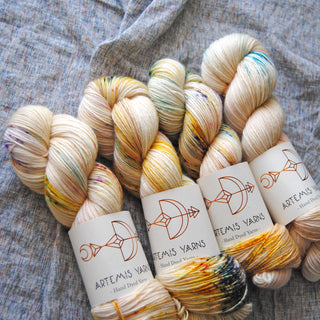 Artemis Squishy Single - Happy dye 573